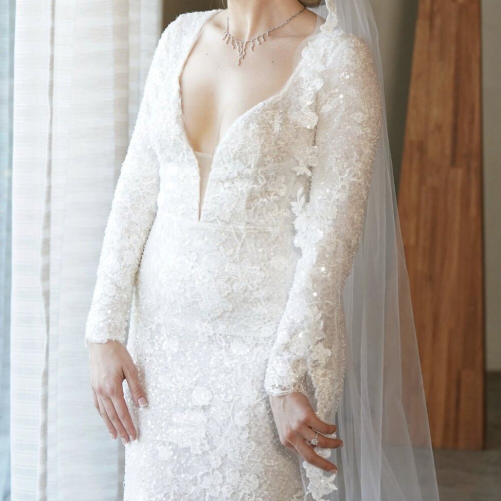 Rivini "Jade" Wedding Dress – Elegant & Timeless - Picture 6 of 6